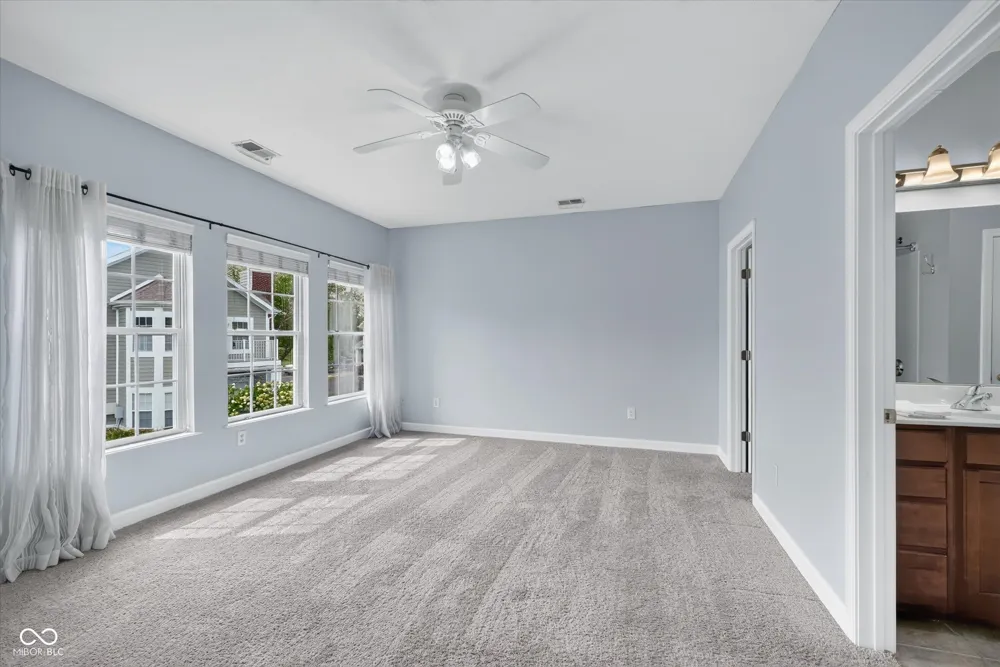 9772 Herons Cove Carmel, IN 46280
