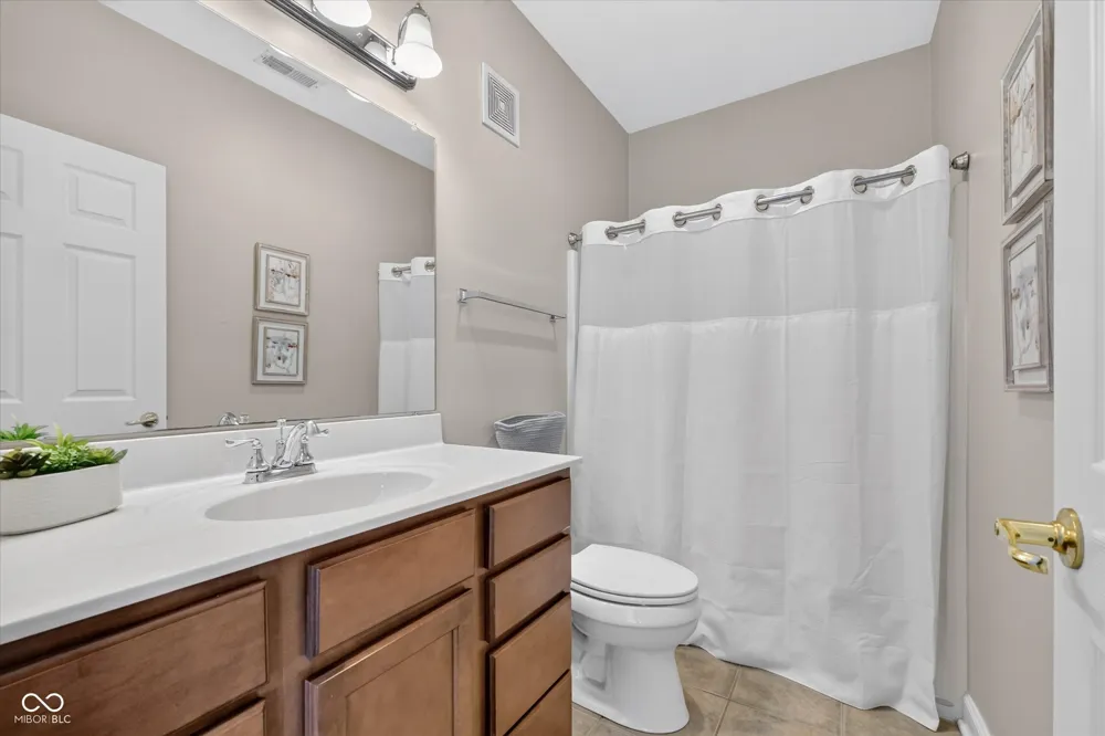 9772 Herons Cove Carmel, IN 46280