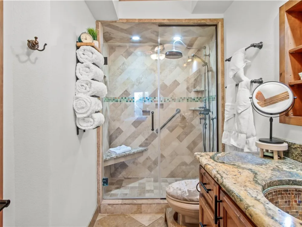 6649 Seacomber Drive #304 Port Aransas, TX 78373