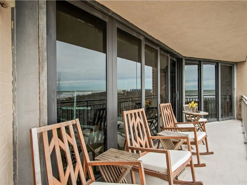 6649 Seacomber Drive #304 Port Aransas, TX 78373