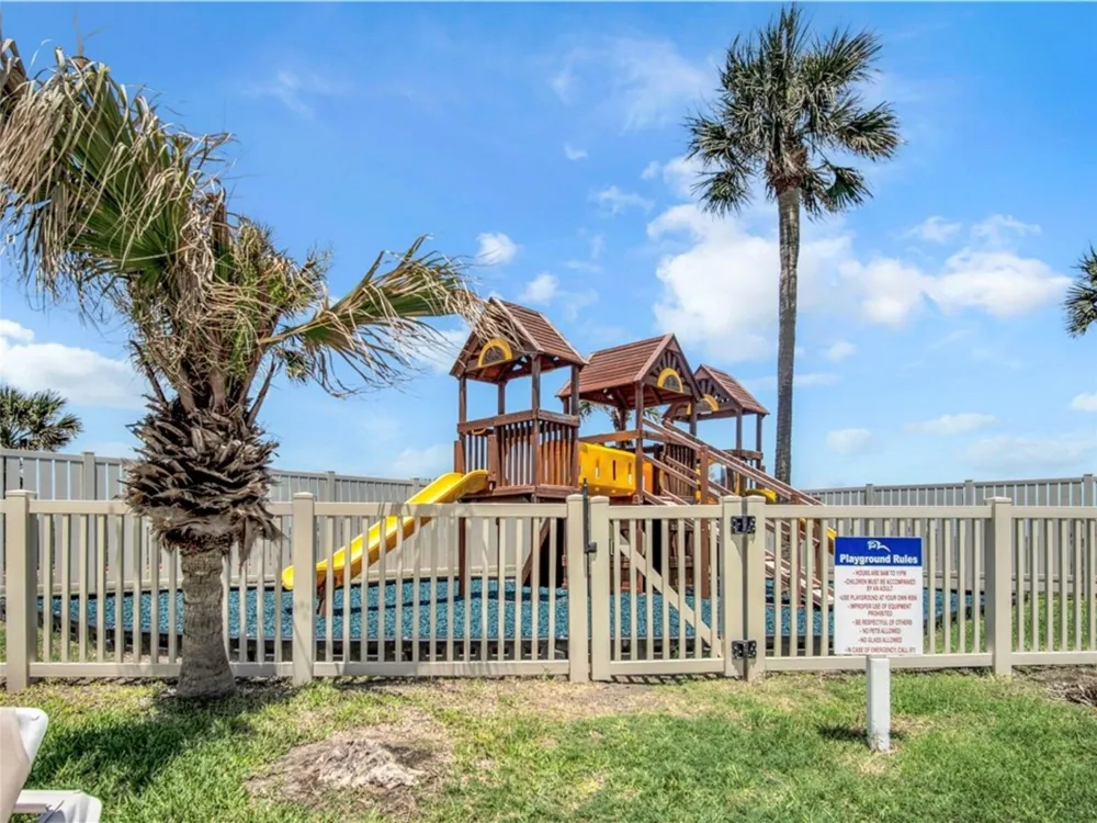 6649 Seacomber Drive #304 Port Aransas, TX 78373