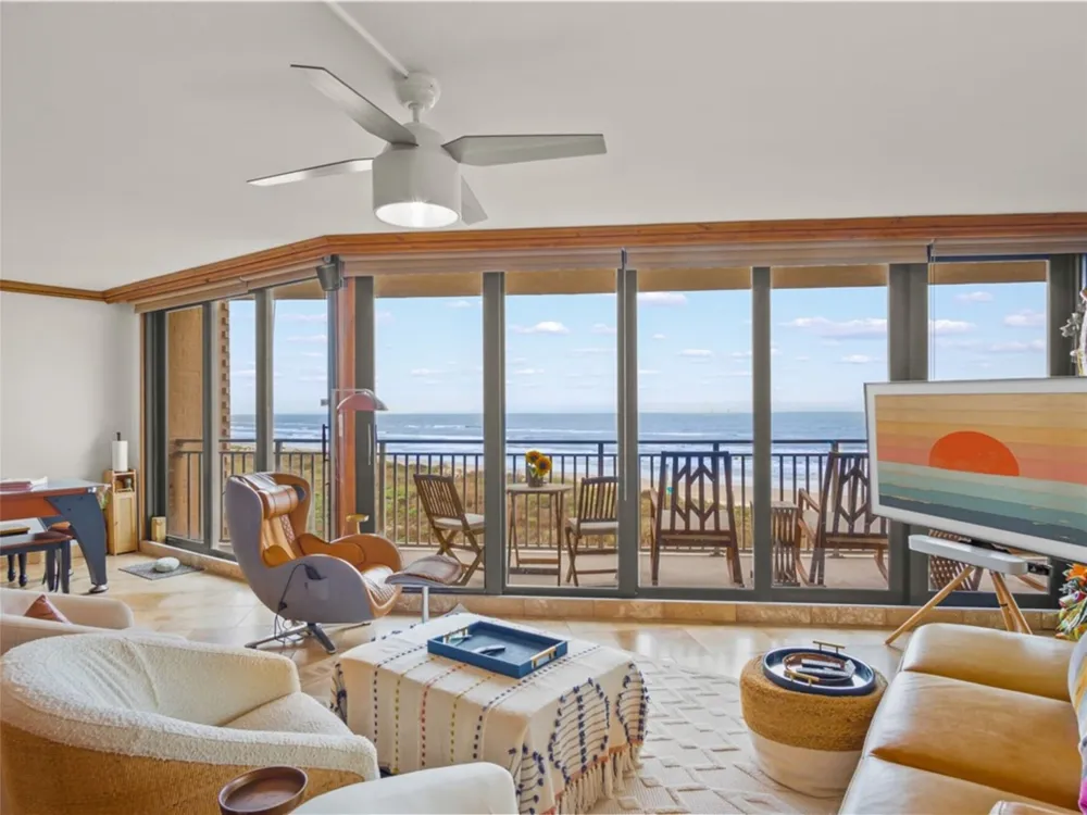 6649 Seacomber Drive #304 Port Aransas, TX 78373