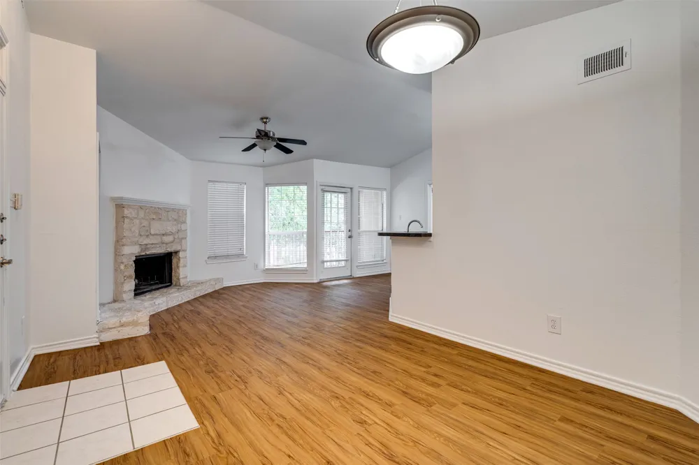 6804 Capital Of Texas Highway #425 Austin, TX 78731