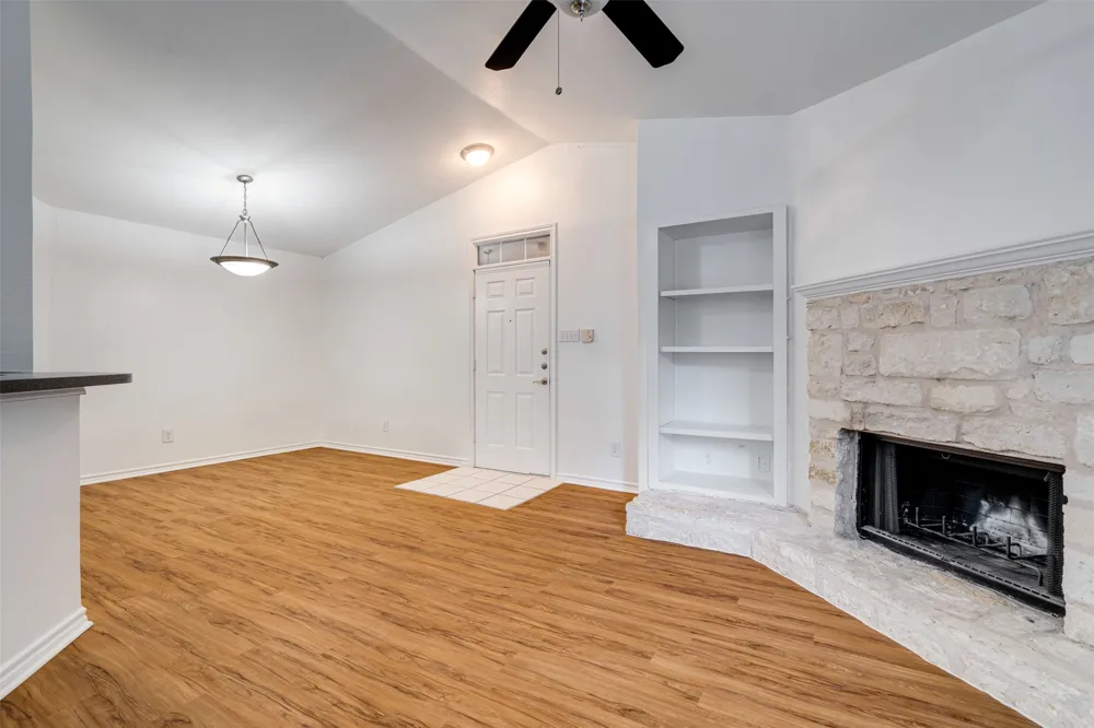 6804 Capital Of Texas Highway #425 Austin, TX 78731
