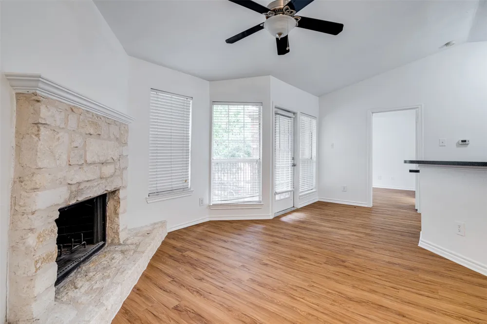 6804 Capital Of Texas Highway #425 Austin, TX 78731