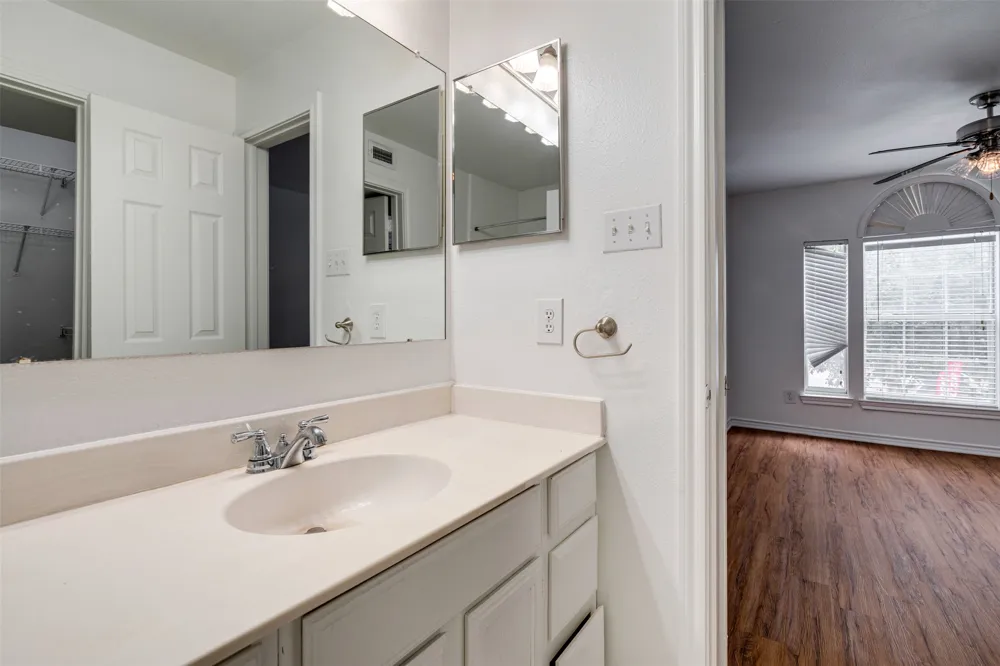 6804 Capital Of Texas Highway #425 Austin, TX 78731