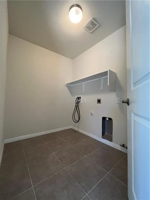 211 Hobby Street Georgetown, TX 78633