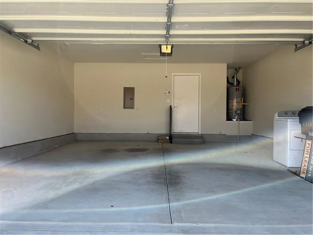 211 Hobby Street Georgetown, TX 78633