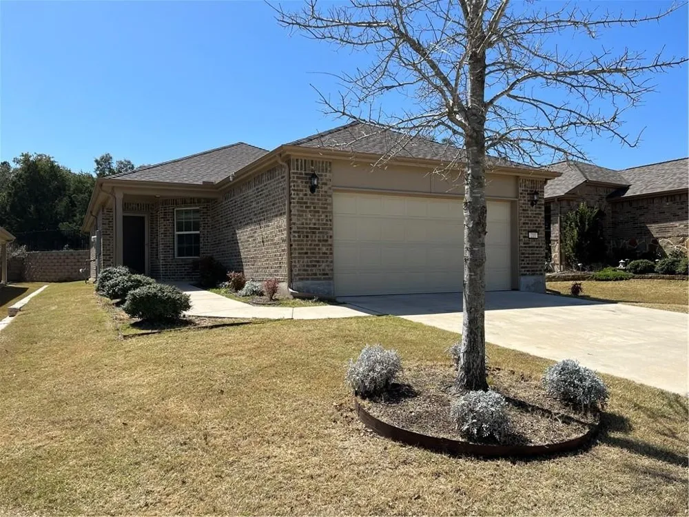 211 Hobby Street Georgetown, TX 78633