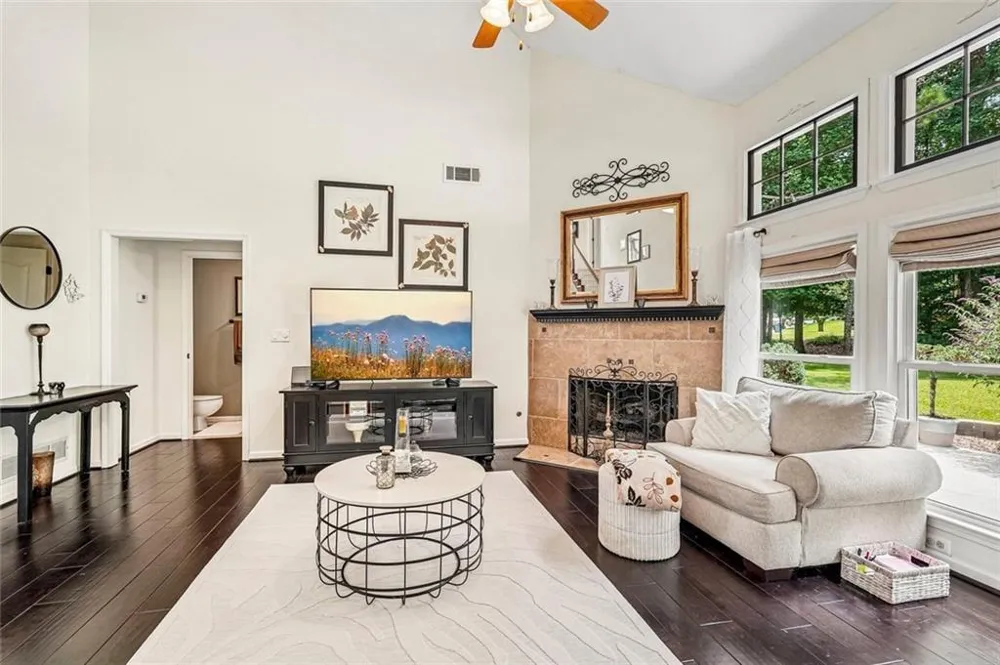 162 St Martin Drive Suwanee, GA 30024