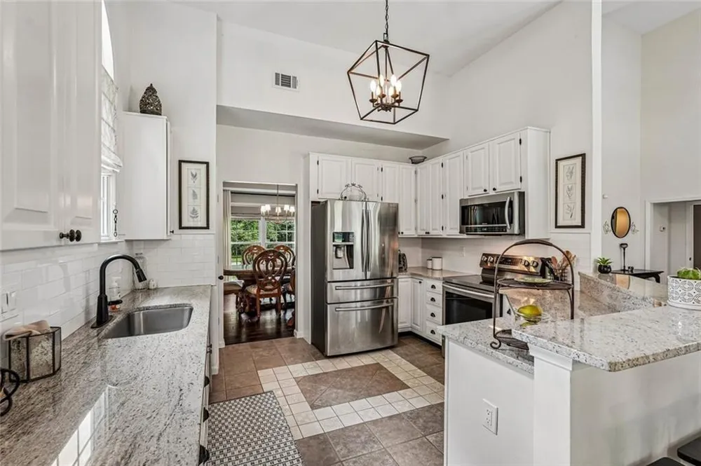 162 St Martin Drive Suwanee, GA 30024