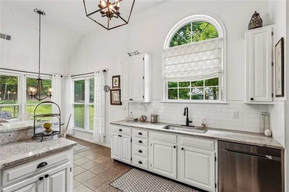 162 St Martin Drive Suwanee, GA 30024