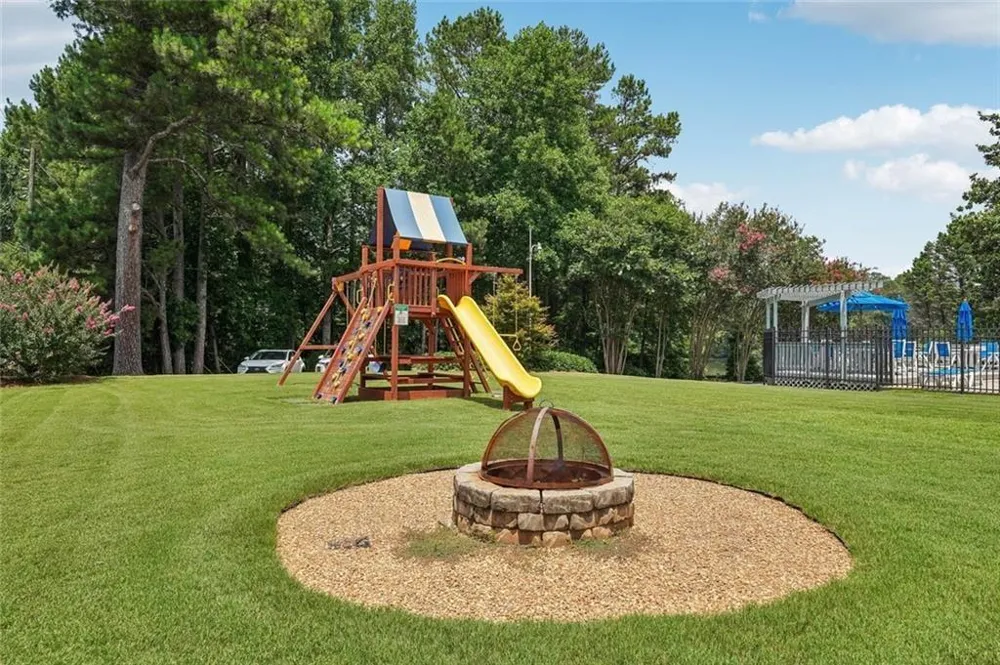 162 St Martin Drive Suwanee, GA 30024