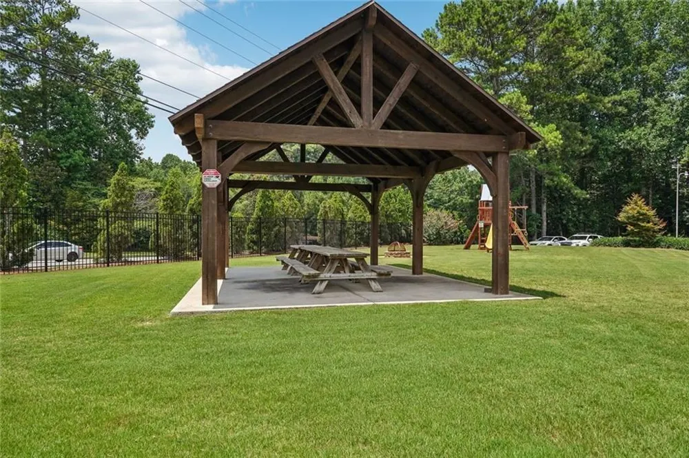 162 St Martin Drive Suwanee, GA 30024
