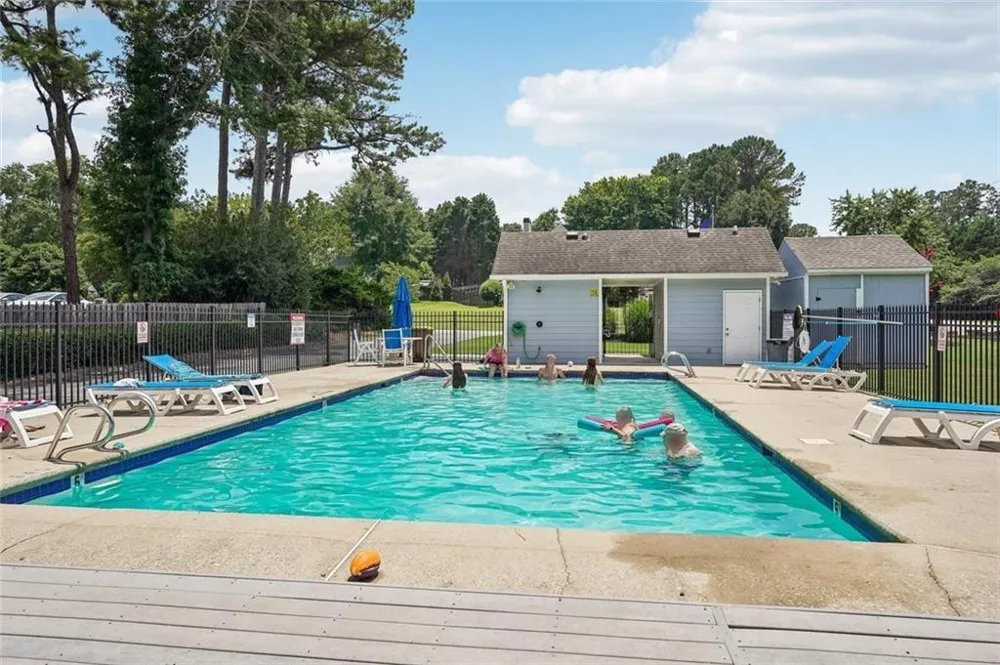 162 St Martin Drive Suwanee, GA 30024