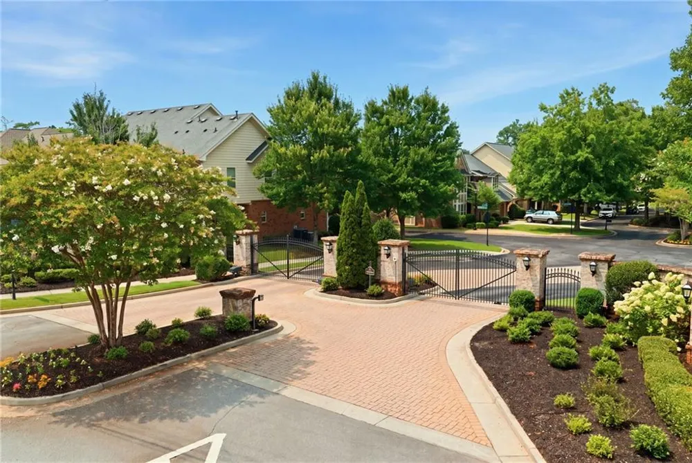 3560 Allee Elm Drive Johns Creek, GA 30022