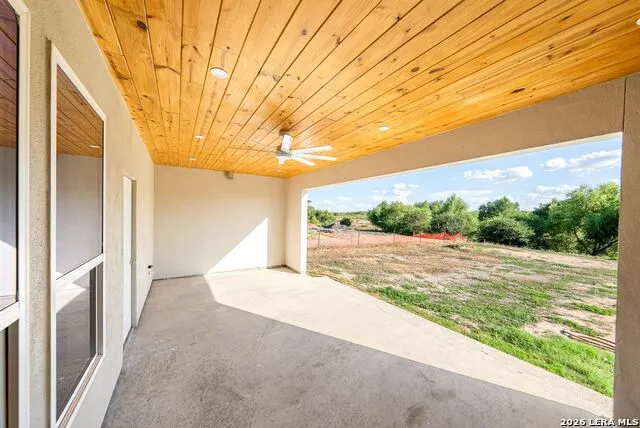 7166 Newman Blvd Kyle, TX 78640