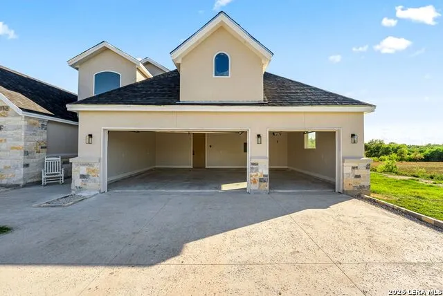 7166 Newman Blvd Kyle, TX 78640