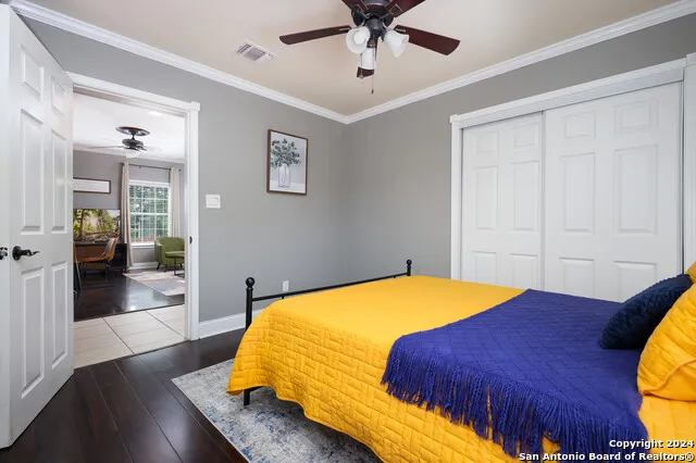 1102 E CROCKETT ST San Antonio, TX 78202