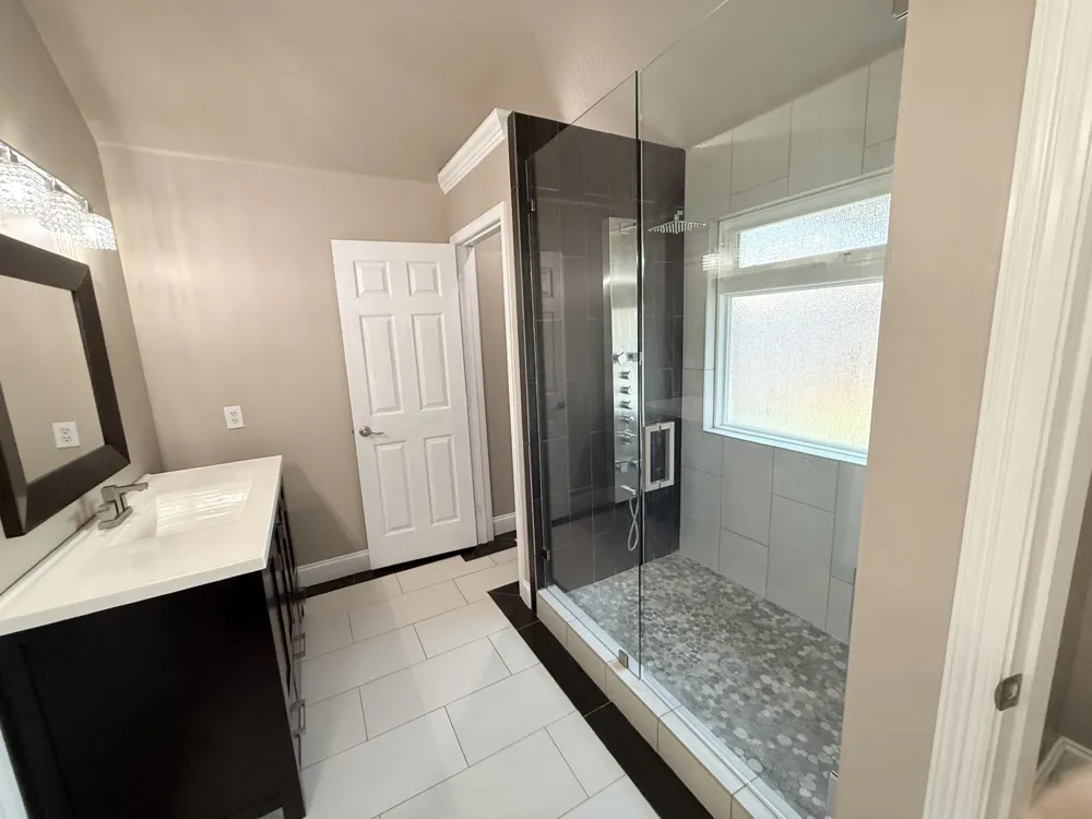 2749 Crystal Glenn Circle Hurst, TX 76054