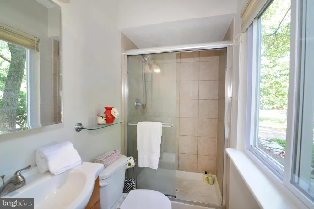 2215 SANIBEL DRIVE Reston, VA 20191