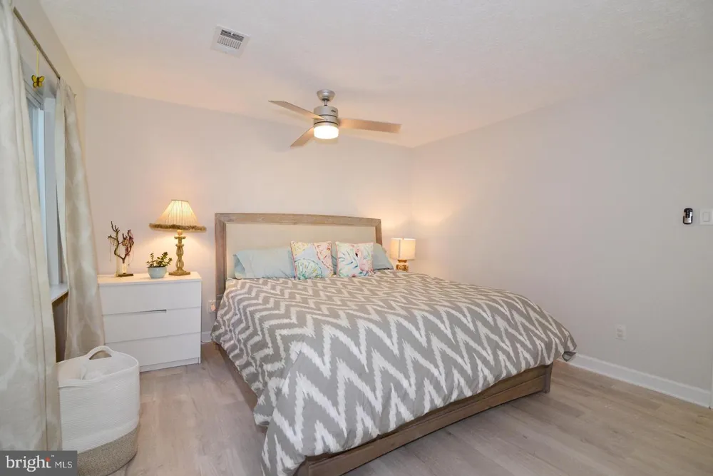2215 SANIBEL DRIVE Reston, VA 20191