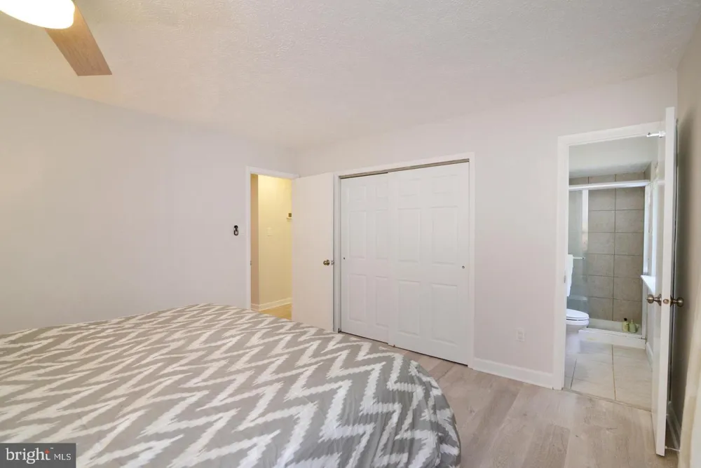 2215 SANIBEL DRIVE Reston, VA 20191