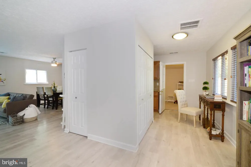 2215 SANIBEL DRIVE Reston, VA 20191