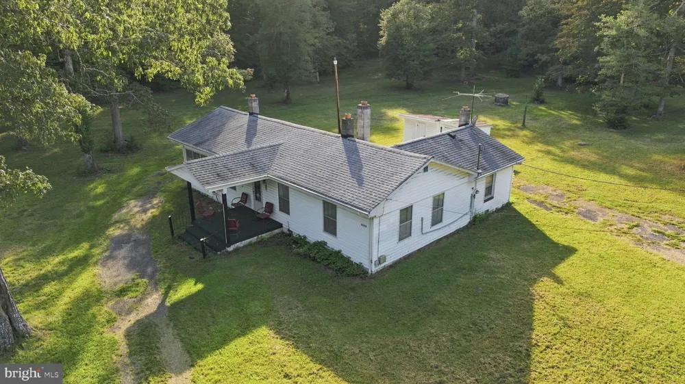 8585 PENNS HILL ROAD La Plata, MD 20646