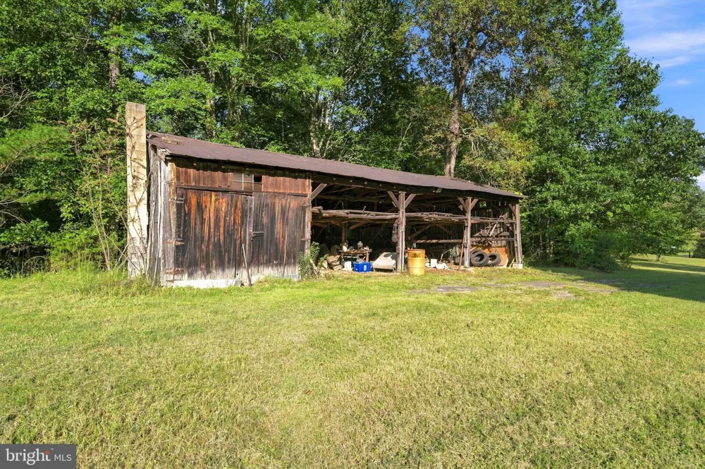 8585 PENNS HILL ROAD La Plata, MD 20646