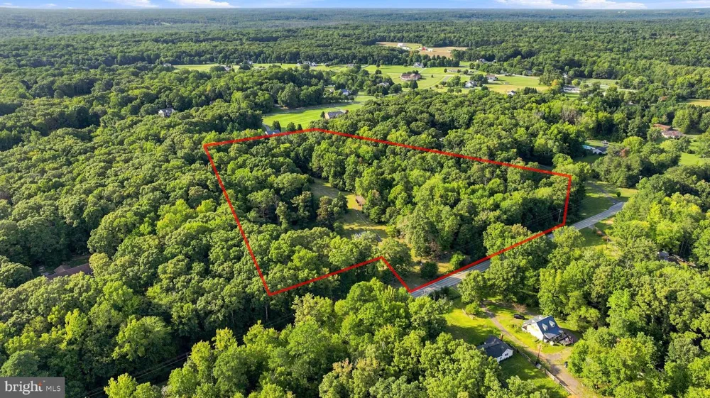 8585 PENNS HILL ROAD La Plata, MD 20646