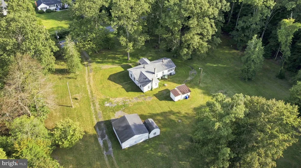 8585 PENNS HILL ROAD La Plata, MD 20646