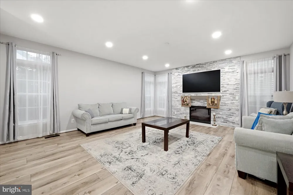 10545 TURNING GRASS WAY Gainesville, VA 20155