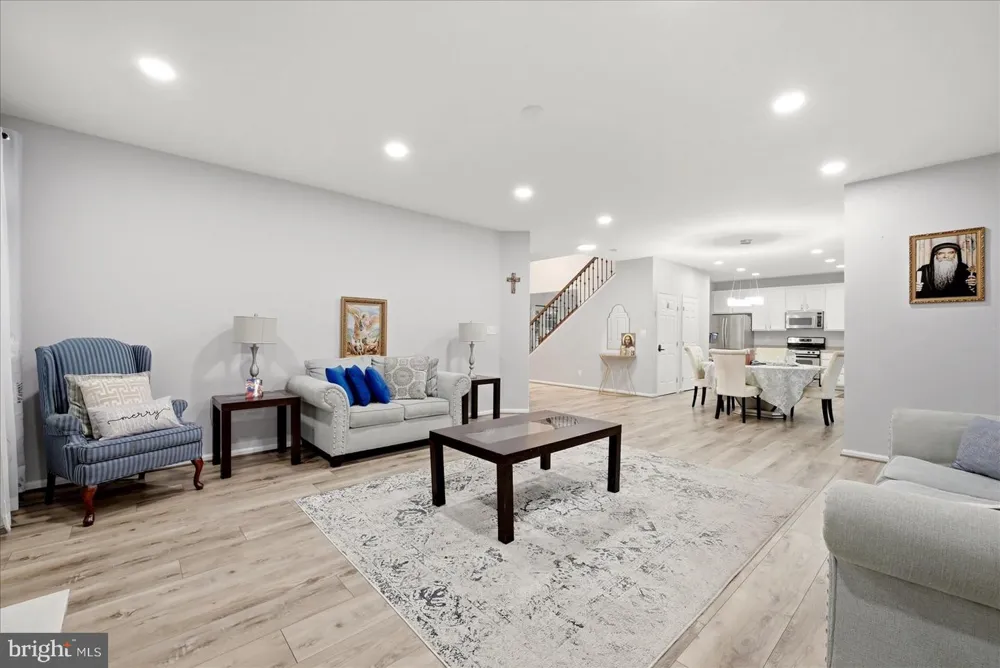 10545 TURNING GRASS WAY Gainesville, VA 20155