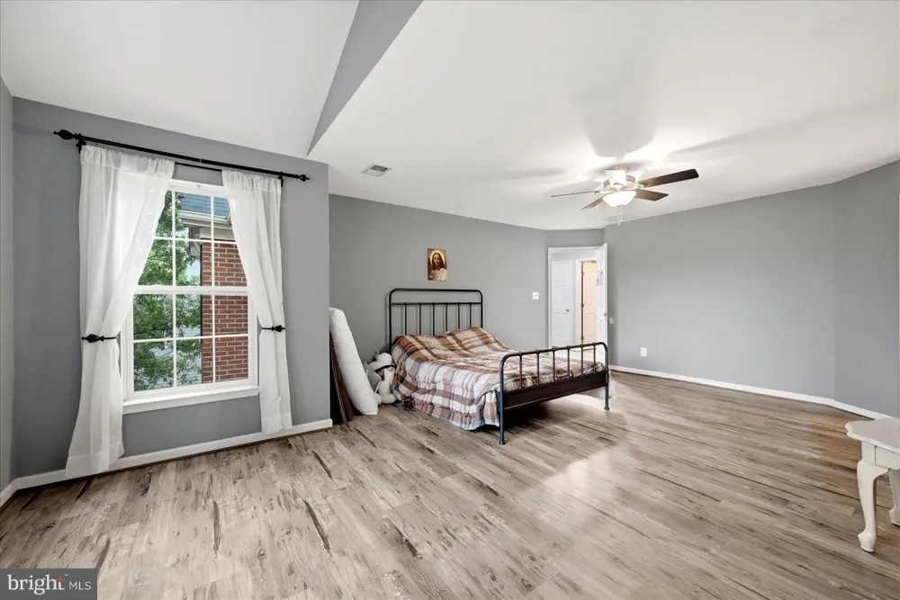10545 TURNING GRASS WAY Gainesville, VA 20155