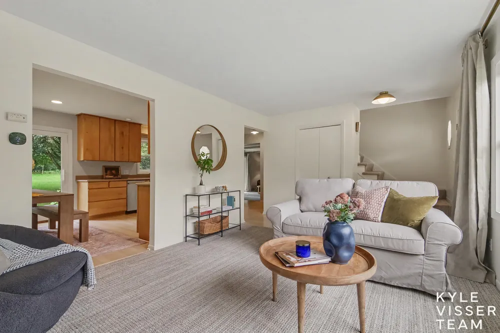 1865 Ridgemoor Drive SE Grand Rapids, MI 49506