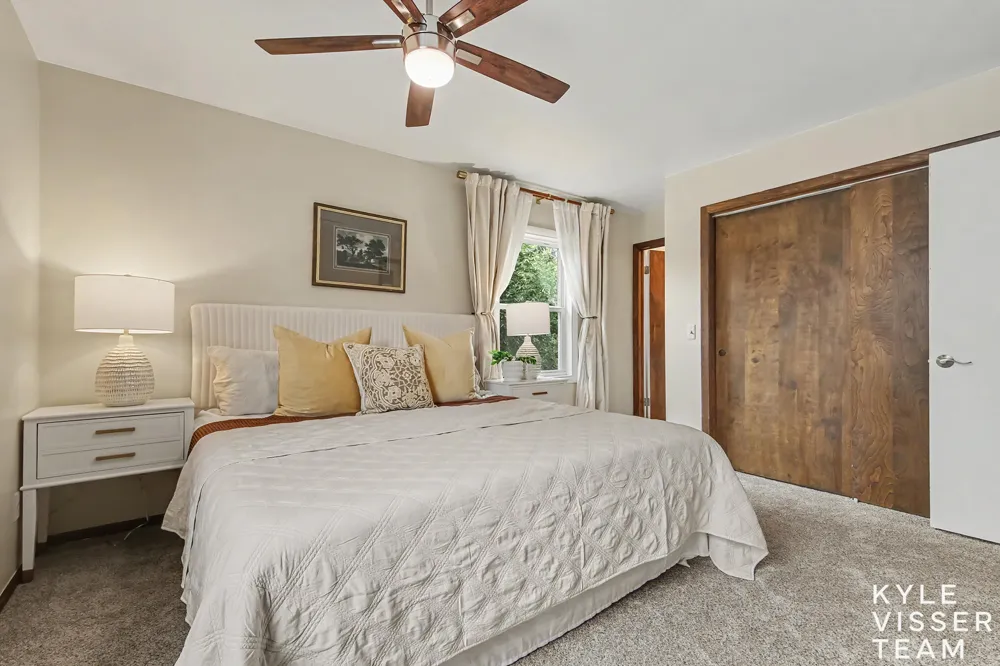 1865 Ridgemoor Drive SE Grand Rapids, MI 49506