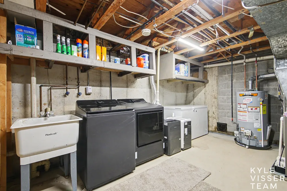 1865 Ridgemoor Drive SE Grand Rapids, MI 49506