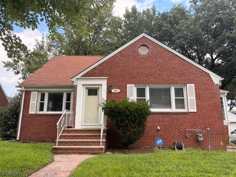 1031 Lowden Ave