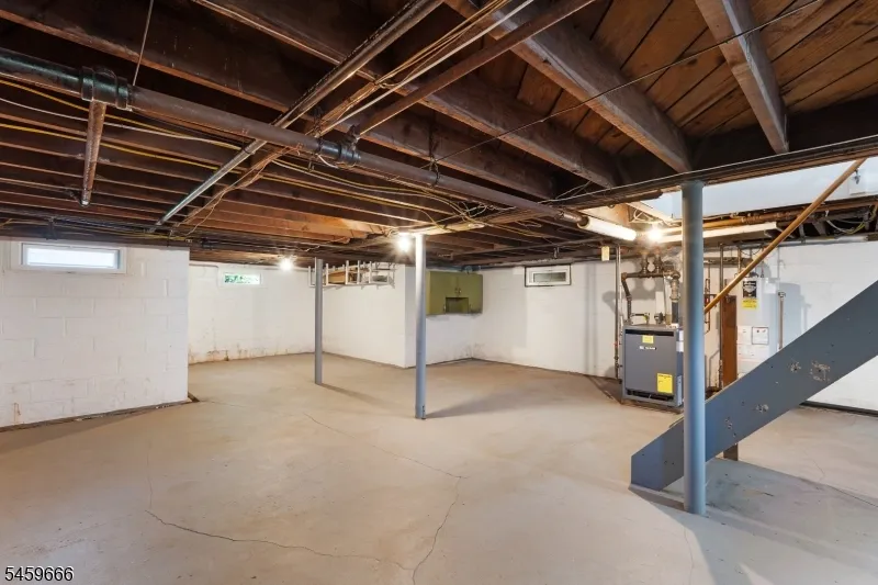 384 Catherine St Somerville, NJ 08876