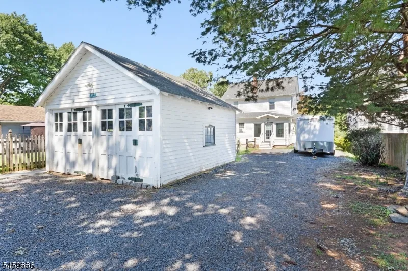 384 Catherine St Somerville, NJ 08876