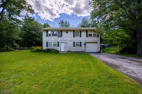 103 Alturas Rd