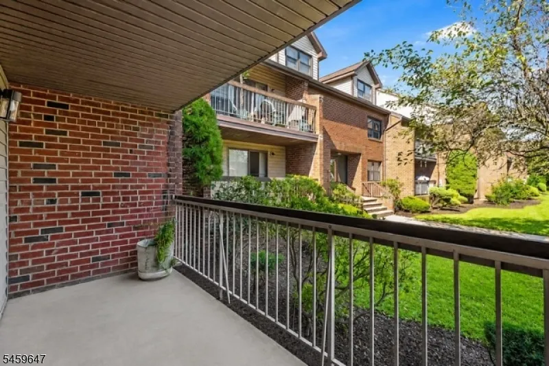 131 Beverly Hill Ter #C Unit C Woodbridge, NJ 07095