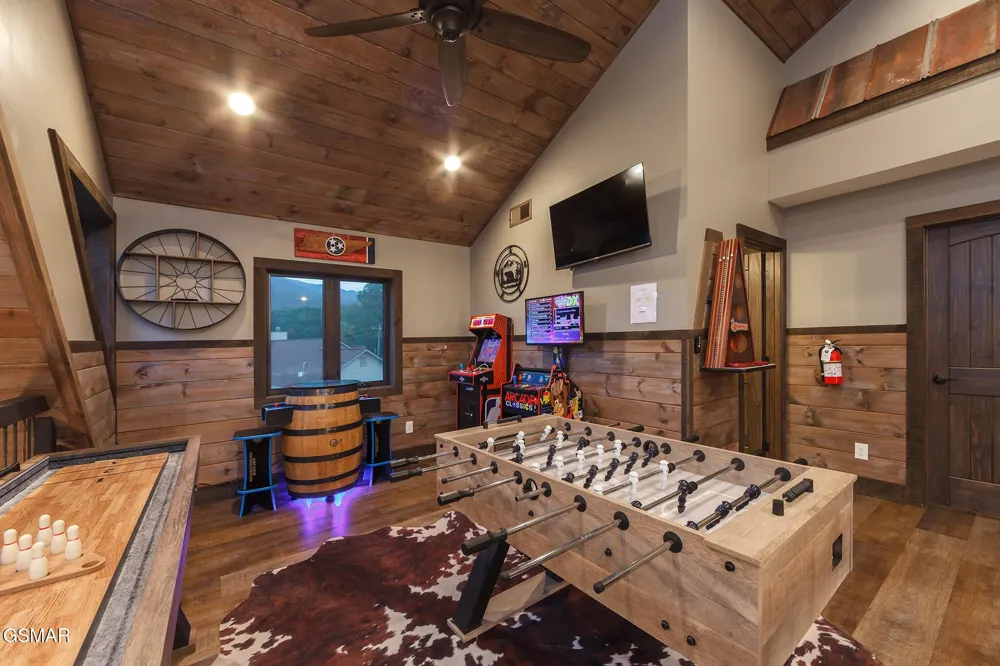 3379 Robeson Road Sevierville, TN 37862