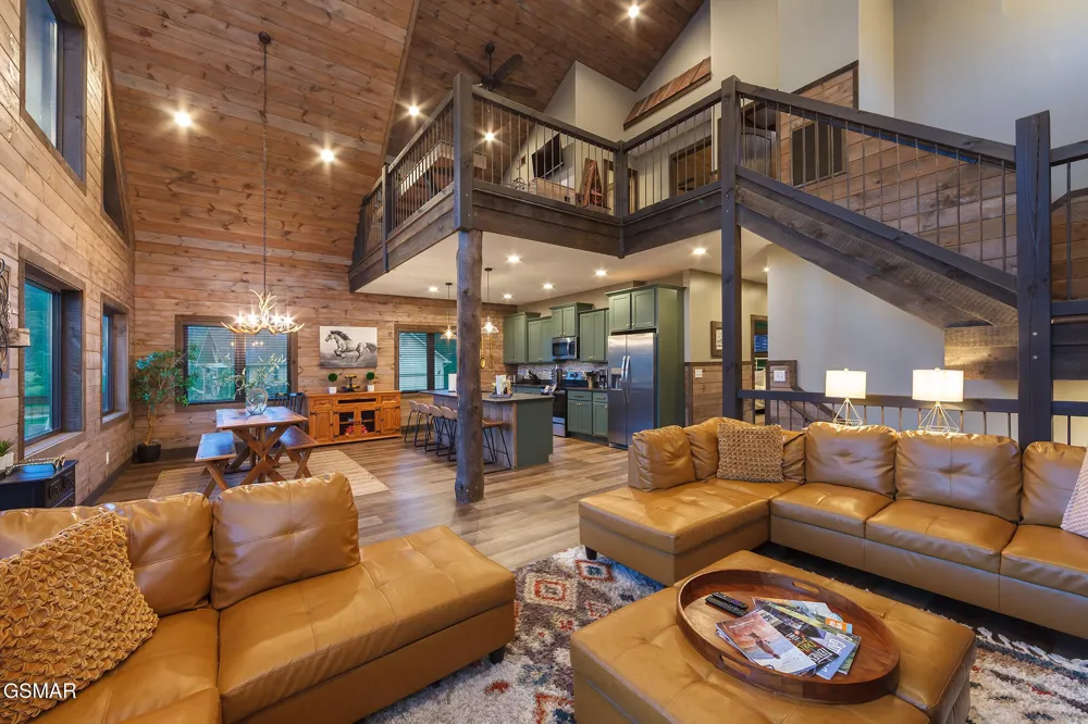 3379 Robeson Road Sevierville, TN 37862