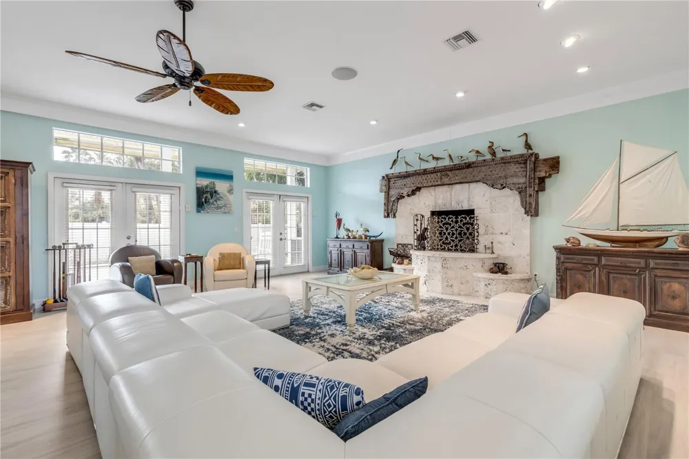 708 OCEAN AVENUE New Smyrna Beach, FL 32169