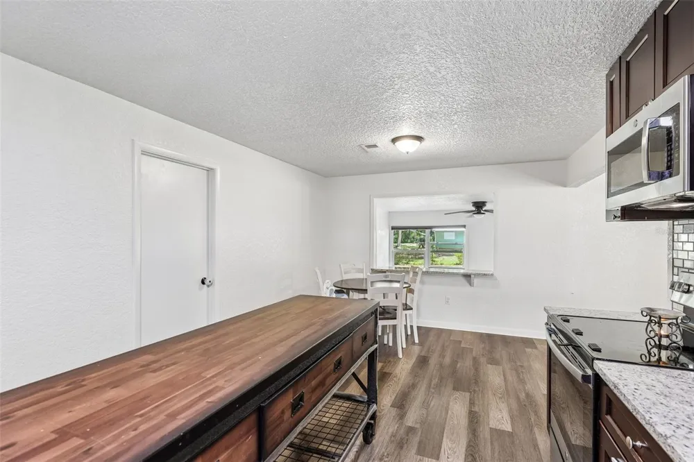 212 DOGWOOD DRIVE Interlachen, FL 32148