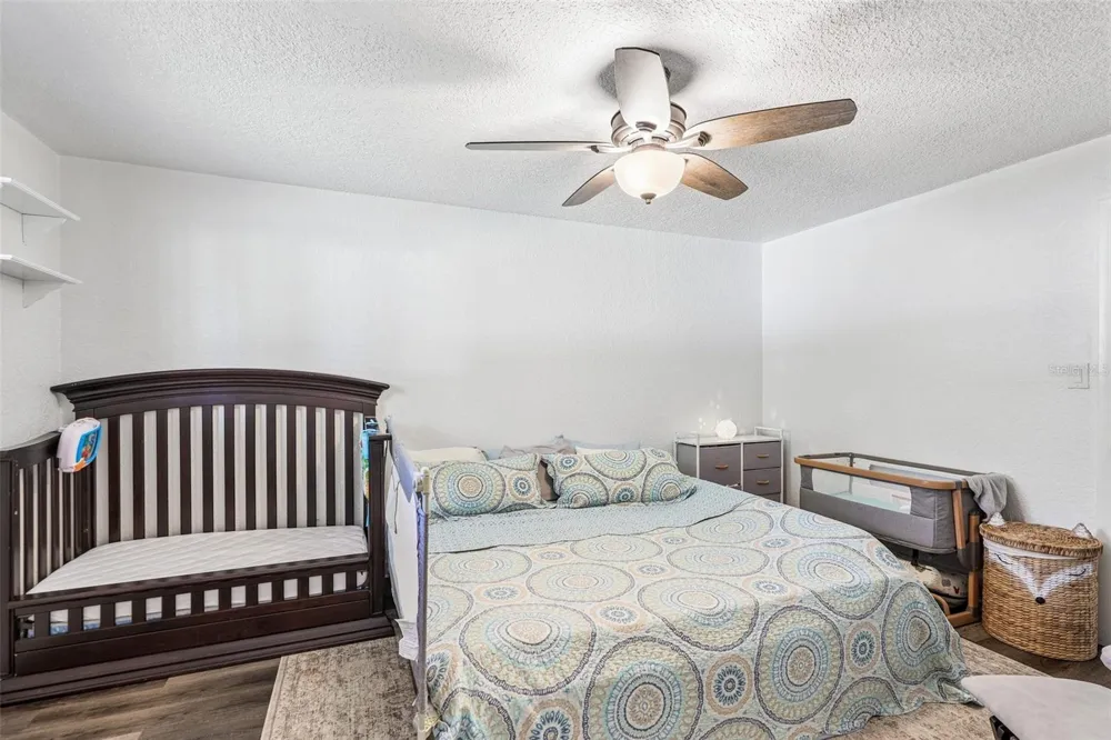 212 DOGWOOD DRIVE Interlachen, FL 32148