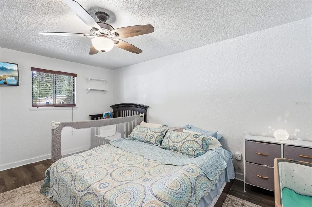 212 DOGWOOD DRIVE Interlachen, FL 32148