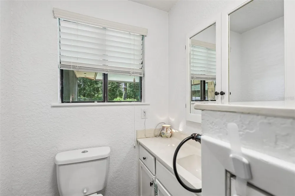 212 DOGWOOD DRIVE Interlachen, FL 32148